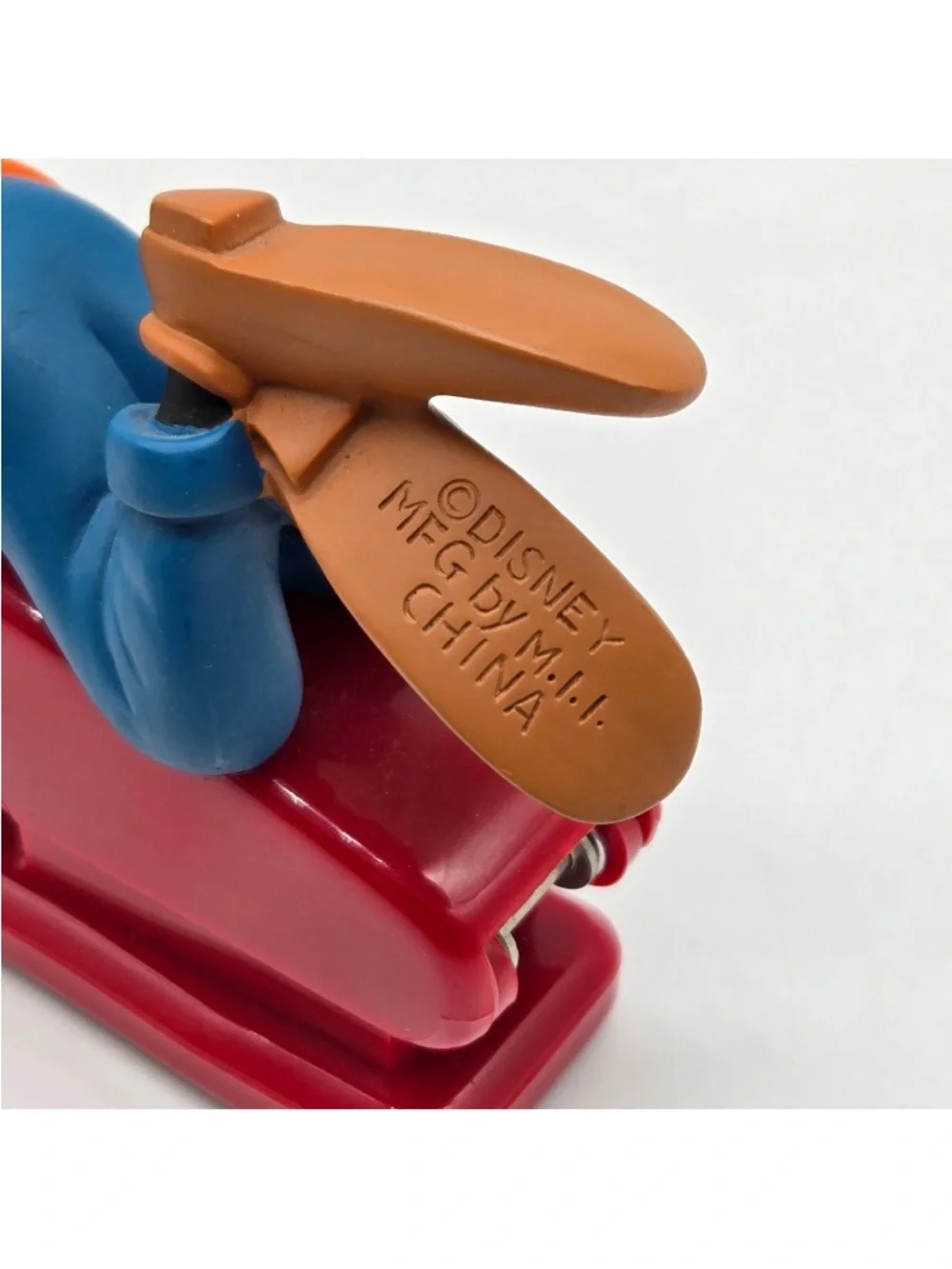 Goofy Stapler Red Novelty Office Desk Decor Walt Disney MII Vintage 90s Works - Picture 9 of 10